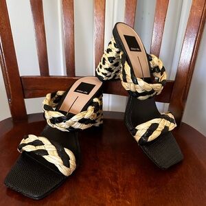 Dolce Vita size 8.5 Wide black and natural raffia sandals.